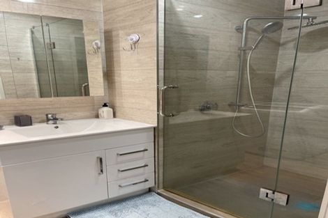 Photo of property in 3 Oswald Close, Flat Bush, Auckland, 2016