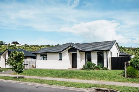 Photo of property in 60 Pakanga Grove, Pyes Pa, Tauranga, 3112
