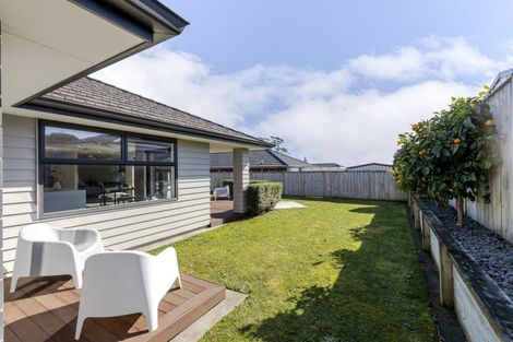Photo of property in 10 Masters Lane, Waitara, 4320