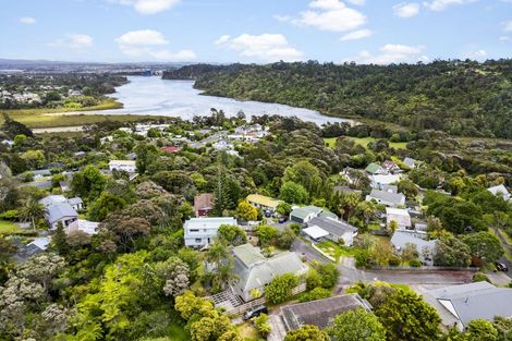 Photo of property in 22 Houston Place, Bayview, Auckland, 0629