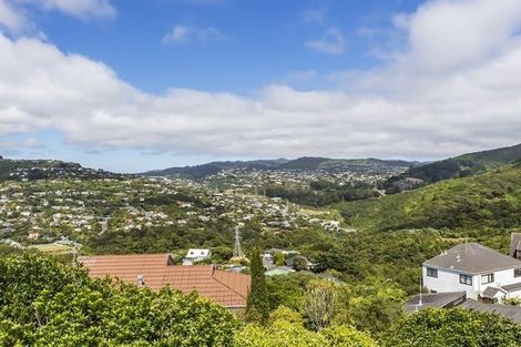 Photo of property in 1 Chequers Way, Crofton Downs, Wellington, 6035