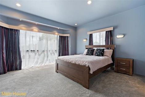 Photo of property in 39 Churchill Avenue, Manurewa, Auckland, 2102