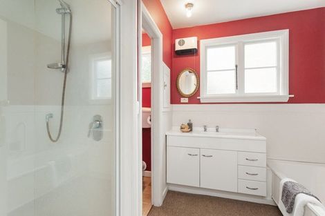 Photo of property in 30 Bryndwr Road, Fendalton, Christchurch, 8052