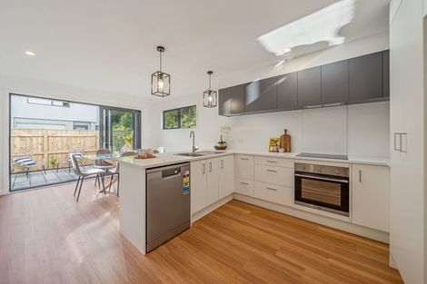 Photo of property in 8/60 Akatarawa Road, Brown Owl, Upper Hutt, 5018
