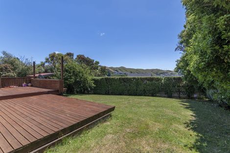 Photo of property in 3 Alister Way, Churton Park, Wellington, 6037
