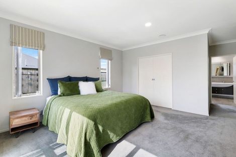 Photo of property in 8 Overbury Crescent, Rolleston, 7614