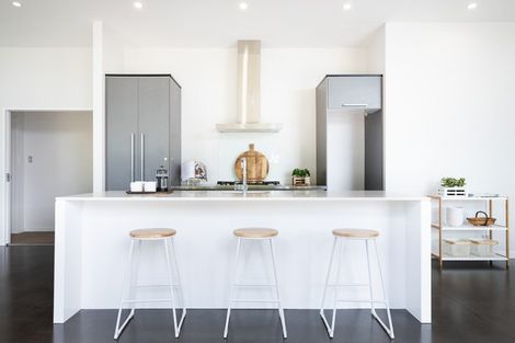 Photo of property in 33a Waimea Street, Westown, New Plymouth, 4310