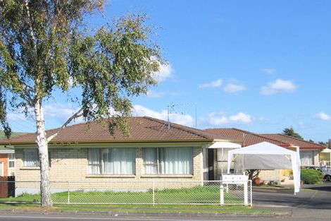 Photo of property in 2/6 Russell Road, Manurewa, Auckland, 2102