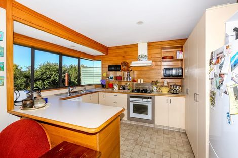 Photo of property in 18d Karamea Street, Whalers Gate, New Plymouth, 4310