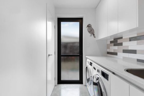 Photo of property in 20 Adamson Drive, Arrowtown, 9302