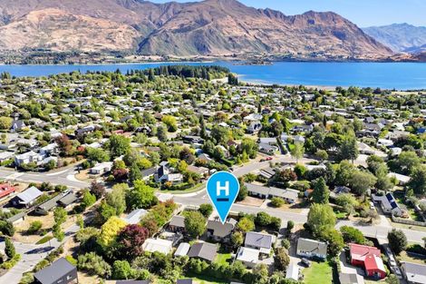 Photo of property in 22 Rata Street, Wanaka, 9305
