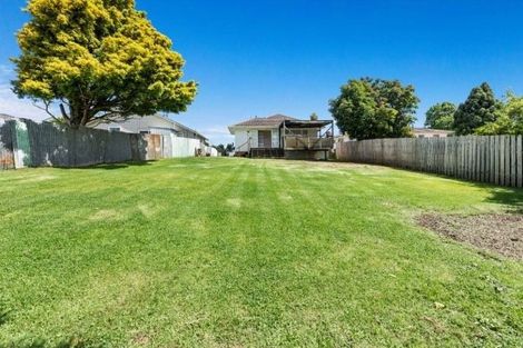 Photo of property in 62 Waipani Road, Te Atatu Peninsula, Auckland, 0610