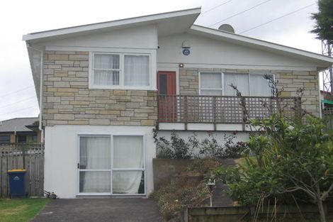 Photo of property in 19 Sunhaven Avenue, Glenfield, Auckland, 0629