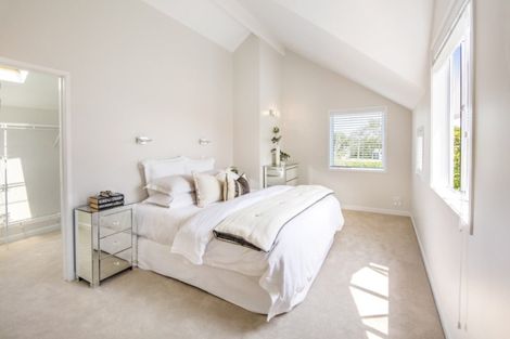 Photo of property in 29a Stanley Point Road, Stanley Point, Auckland, 0624