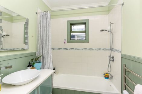 Photo of property in 17 Maratahu Street, Westown, New Plymouth, 4310