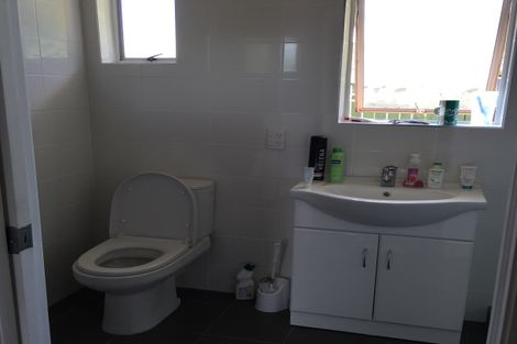 Photo of property in 15 Ashcroft Avenue, Mangere Bridge, Auckland, 2022