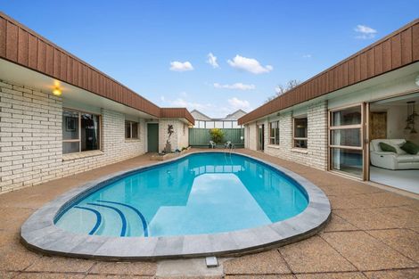 Photo of property in 122 Edinburgh Street, Pukekohe, 2120