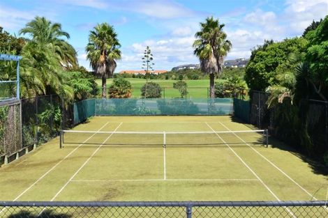 Photo of property in 8 Greenway Rise, Gulf Harbour, Whangaparaoa, 0930