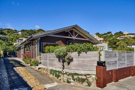 Photo of property in 43 Moana Road, Plimmerton, Porirua, 5026