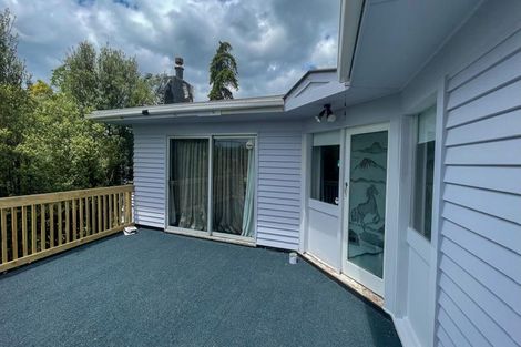 Photo of property in 15 Rerewai Place, Kelston, Auckland, 0602