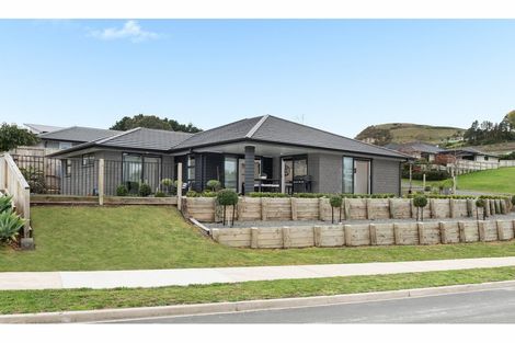 Photo of property in 2 Moira Close, Welcome Bay, Tauranga, 3175