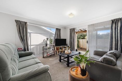 Photo of property in 22 Larne Avenue, Pakuranga Heights, Auckland, 2010