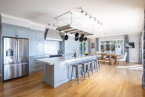 Photo of property in 10 Woolcombe Terrace, New Plymouth, 4310