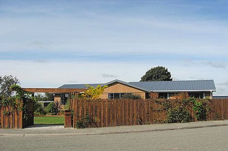 Photo of property in 11 Pitman Place, Waimate, 7924