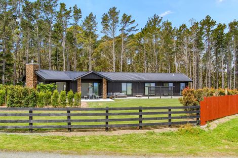 Photo of property in 1 Gumtree Way, Kaiwaka, 0573