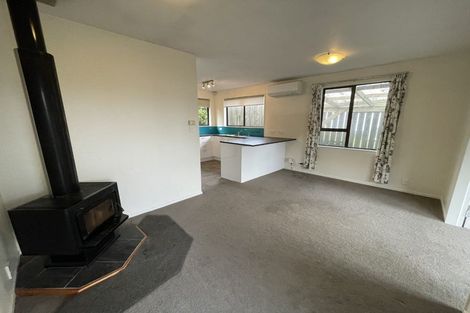 Photo of property in 8 Trinidad Crescent, Grenada Village, Wellington, 6037