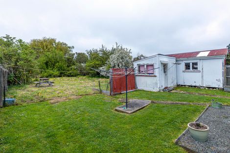 Photo of property in 28 Augustine Street, Waimate, 7924