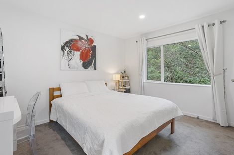 Photo of property in 12 Marae Road, Greenhithe, Auckland, 0632