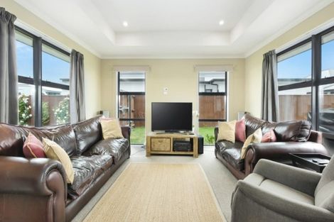 Photo of property in 16 Bellbird Place, Rolleston, 7614