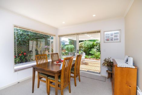 Photo of property in 3 The Glen, Hokowhitu, Palmerston North, 4410