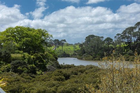 Photo of property in 39 Kent Terrace, Riverhead, 0820