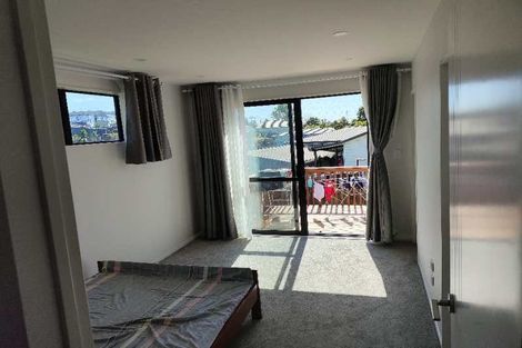 Photo of property in 23b Glynnbrooke Street, Te Atatu South, Auckland, 0610