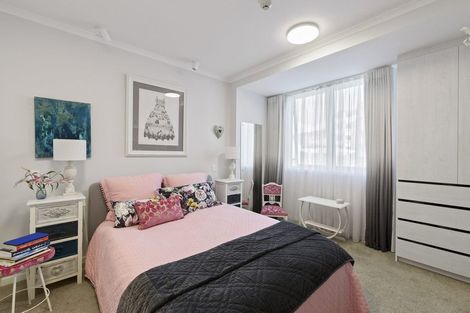 Photo of property in 168 Eaves Bush Parade, Orewa, 0931