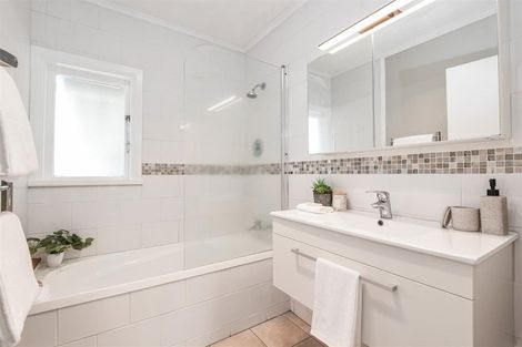 Photo of property in 128 Devon Street, Hillcrest, Rotorua, 3015