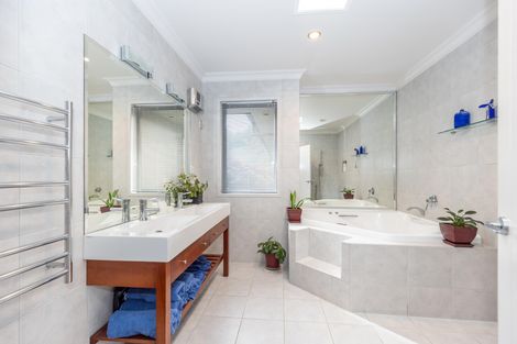 Photo of property in 37 Wynvale Lane, Rotokauri, Hamilton, 3289