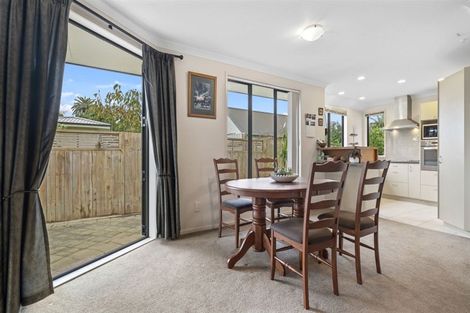 Photo of property in 529c Devonport Road, Tauranga South, Tauranga, 3112