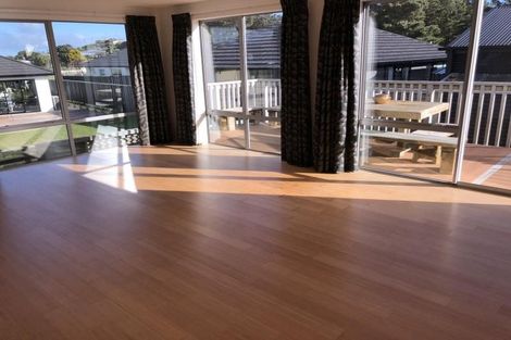 Photo of property in 11 Otonga Heights, Maungaraki, Lower Hutt, 5010