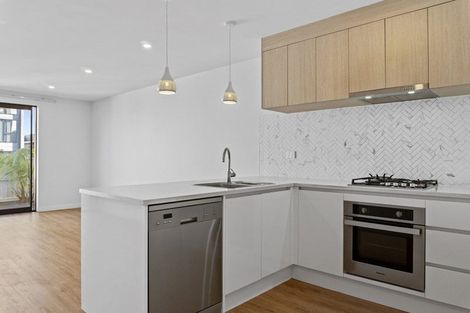 Photo of property in 117 Tarapuka Road, Westgate, Auckland, 0814