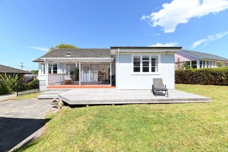 Photo of property in 1/11 Hill Crescent, New Lynn, Auckland, 0600