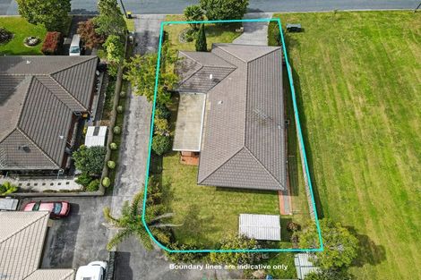 Photo of property in 8 Vanderbilt Parade, Albany, Auckland, 0632