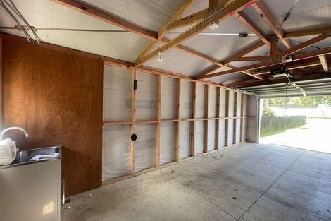 Photo of property in 25 Queensway, Three Kings, Auckland, 1024