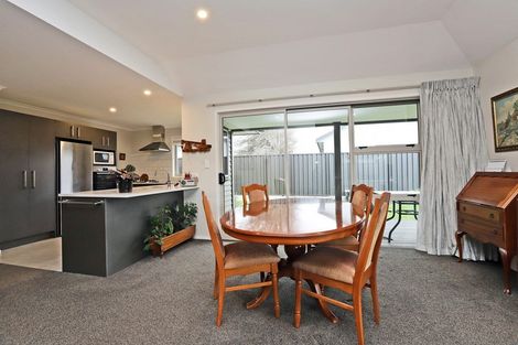 Photo of property in 5 Arbuckle Road, Frimley, Hastings, 4120