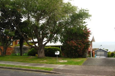 Photo of property in 64 Pacific Parade, Army Bay, Whangaparaoa, 0930