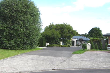Photo of property in 77 Kingdale Road, Henderson, Auckland, 0610