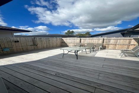 Photo of property in 17 Kutukutu Street, Takanini, 2112