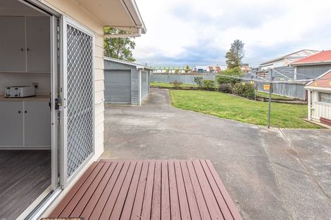 Photo of property in 25 Alexandra Street, Marton, 4710